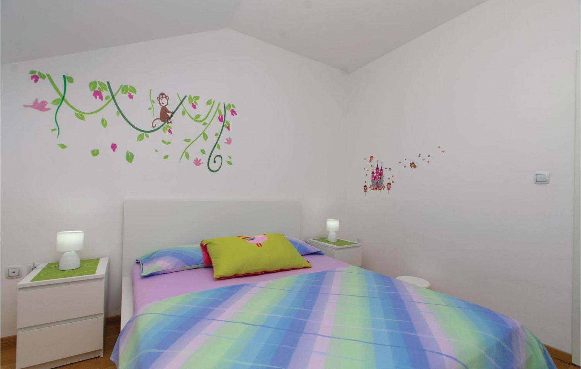 Awesome Apartment In Racisce With Wifi Zewnętrze zdjęcie